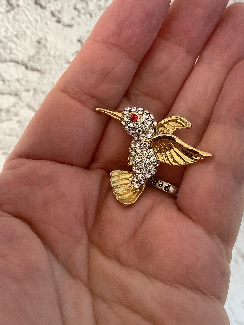 Gold tone Crystal Hummingbird Bird brooch